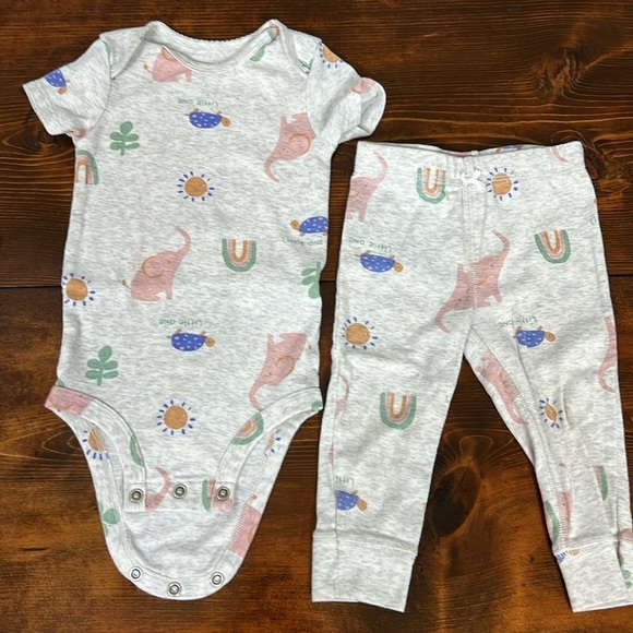 Baby Girl Outfit Bundle | 9 Month Size - Picture 4 of 13